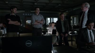 Get me a dedicated line
to the White House... - Homeland