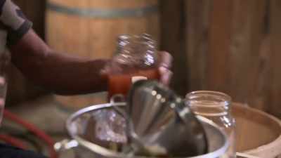   Get this a little bit harder. - Moonshiners: Master Distiller