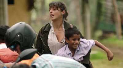 Get all these kids off my bike - The Good Karma Hospital