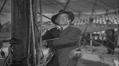 Get around that net! - Tarzan's New York Adventure