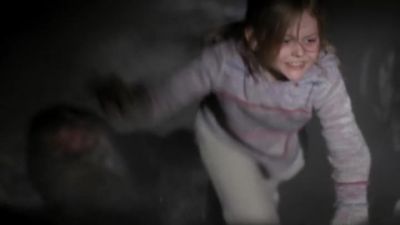 Get away from her!
Stay away from her! - Criminal Minds