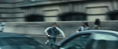 Get back in your car right now! - World War Z