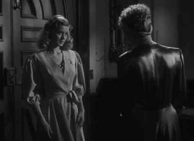 - Get back into bed, Elizabeth.
- Yes, lady carmel. - Cluny Brown