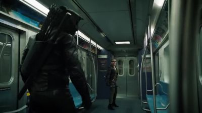 Get back! - Arrow