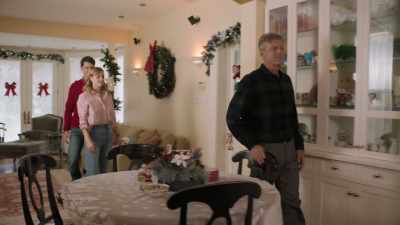 -Get centered for the big day.
-Are you kidding me? - Grounded for Christmas