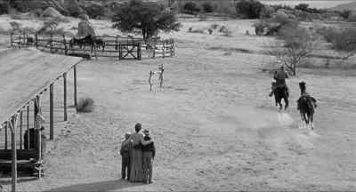 Get down. Now! - 3:10 to Yuma