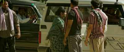 Get down. - Mukkabaaz