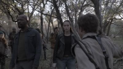 Get down! - Fear the Walking Dead