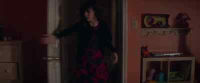 Get down. - Poltergeist