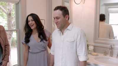 Get everybody out.
[laughter] - Fixer Upper: Behind the Design