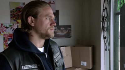 Get everyone here. - Sons of Anarchy