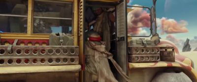 Get! Get in! - Valerian and the City of a Thousand Planets