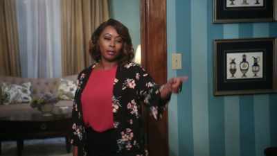 - GET HER OUT OF HERE.
- NO, I-- - Tyler Perry's The Oval