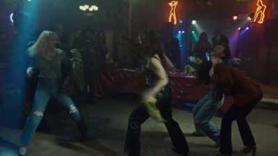 Get her, sis! - Wynonna Earp: Vengeance