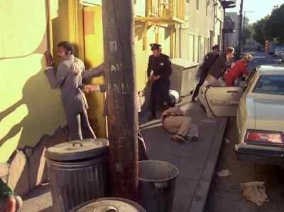 - Get him.
- Come on, grab him. - The Streets of San Francisco