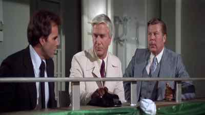 Get to him before he gets to the cops - Viva Knievel!