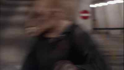 Get him in, get him in ! MAN 2 :
They're fucking... - Torchwood