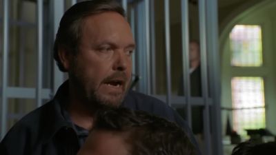 - Get me in here.
- Careful, Jack. - Stargate SG-1
