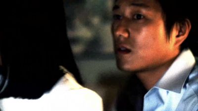 Get in the bathroom. - Cold Case