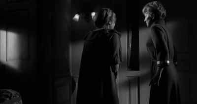 Get in there
and stay quiet. - Hush   Hush, Sweet Charlotte
