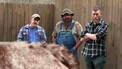 Get in there close, richard.
Make that cone shape up there
and work it down. - Moonshiners: Master Distiller