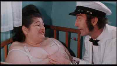Get in there now. Go on. - Pink Flamingos