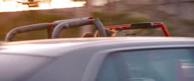 Get me close. - This Means War
