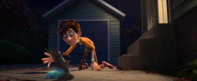 Get off me!
I'm running... (GROANS) - Spies in Disguise