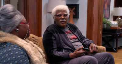 Get off that phone! - A Madea Family Funeral