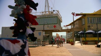 Get off the pier! - 9-1-1