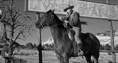 Get me on my feet. - 3:10 to Yuma