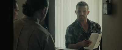 - Get on in here.
- Thank you. - The Shadow Effect