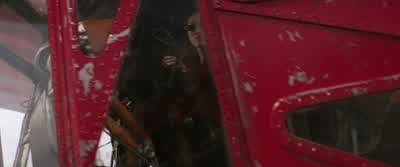 Get on! - Mortal Engines