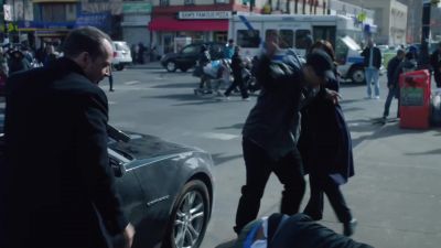 Get on the ground. - Blue Bloods