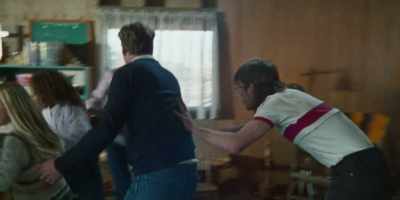 Get out! Get out! Quick! - Waco: The Aftermath
