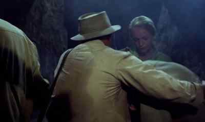 - Get me out in the air!
- Yes, sir. Steady. - The Mummy's Shroud