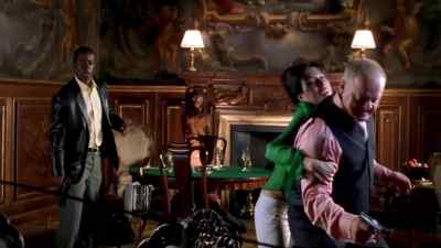 - Get me out of here Frank.
- Get him out! - Hustle