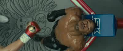 - Get out of that corner! - Creed II