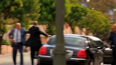 Get out of the car. - CSI: Miami