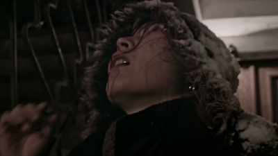 Get out of there! - Ayka