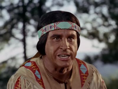 Get out of my way,
Salish. - Star Trek