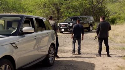 Get out. - Hawaii Five-0
