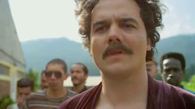 Get out the weapons. - Narcos