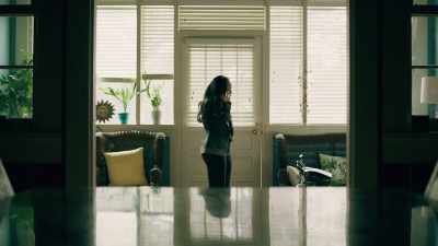 - Get ready.
- ( beeping ) - Queen Sugar