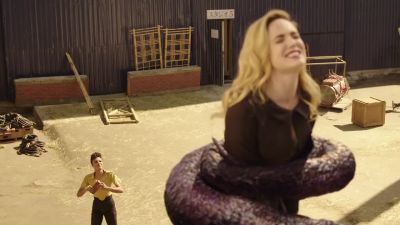 - Get your slimy mitts off
of her, you wanker! - DC's Legends of Tomorrow