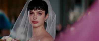 Get her some flowers. - Confessions of a Shopaholic