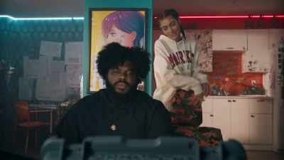 Get some food,
listen to some music... - Robyn Hood