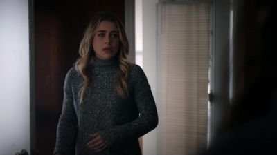Get your stuff.
Let's go to the hospital now. - Manifest