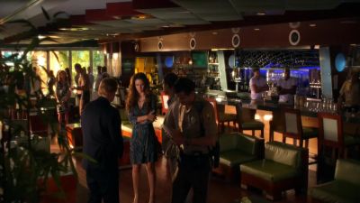 Get that to the lab, please. - CSI: Miami