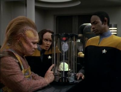 Get the cheese to Sick Bay - Star Trek: Voyager